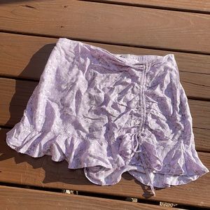 Hollister Ultra High Rise Ruffle Skort, Purple with white flowers, Size Medium
